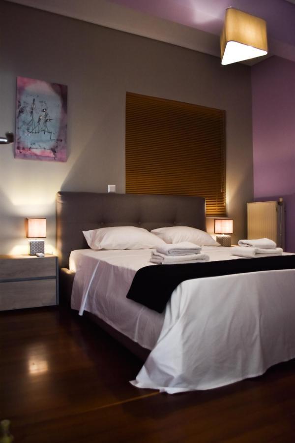 Βright Walled Designed Apt In Glyfada Center Athena Bagian luar foto
