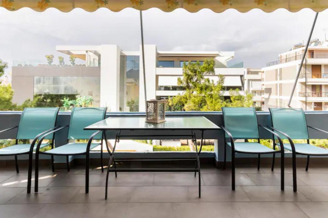 Βright Walled Designed Apt In Glyfada Center Athena Bagian luar foto